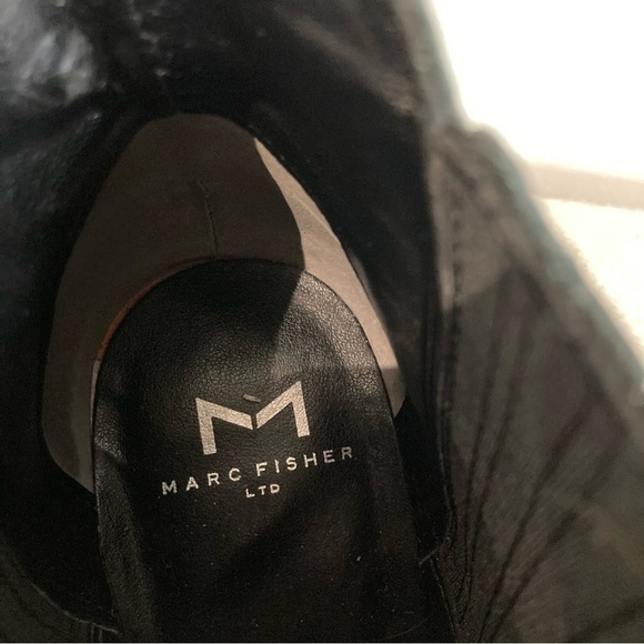 MARC FISHER  SZ 7.5 Idalee Chelsea Pointy Toe Studded Ankle Boots Booties - Picture 7 of 11